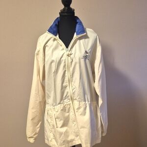 Northern Reflections Sailboat Print White Wind Breaker - M